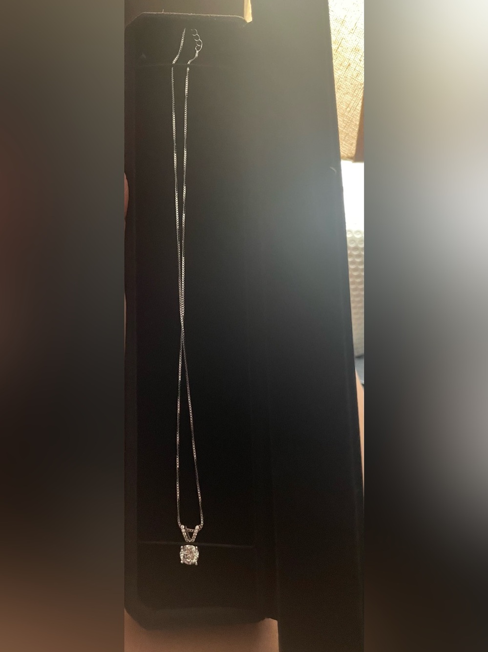 Elegant Silver Necklace with Clear Pendant